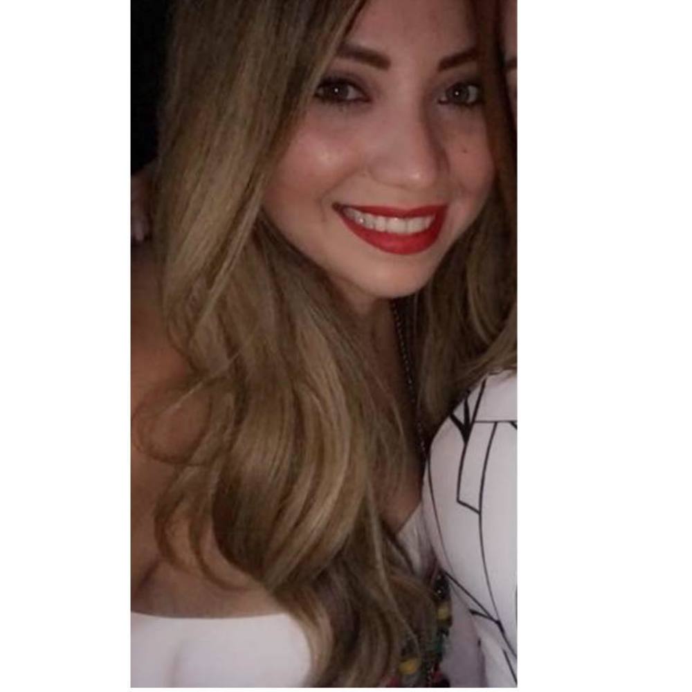 Meet your Posher, Yessica